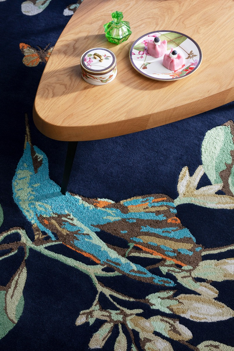 Hummingbird Navy 37818 Rug