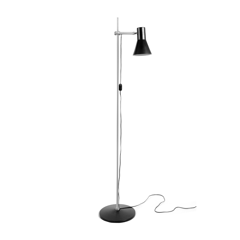 Traveler Floor Lamp