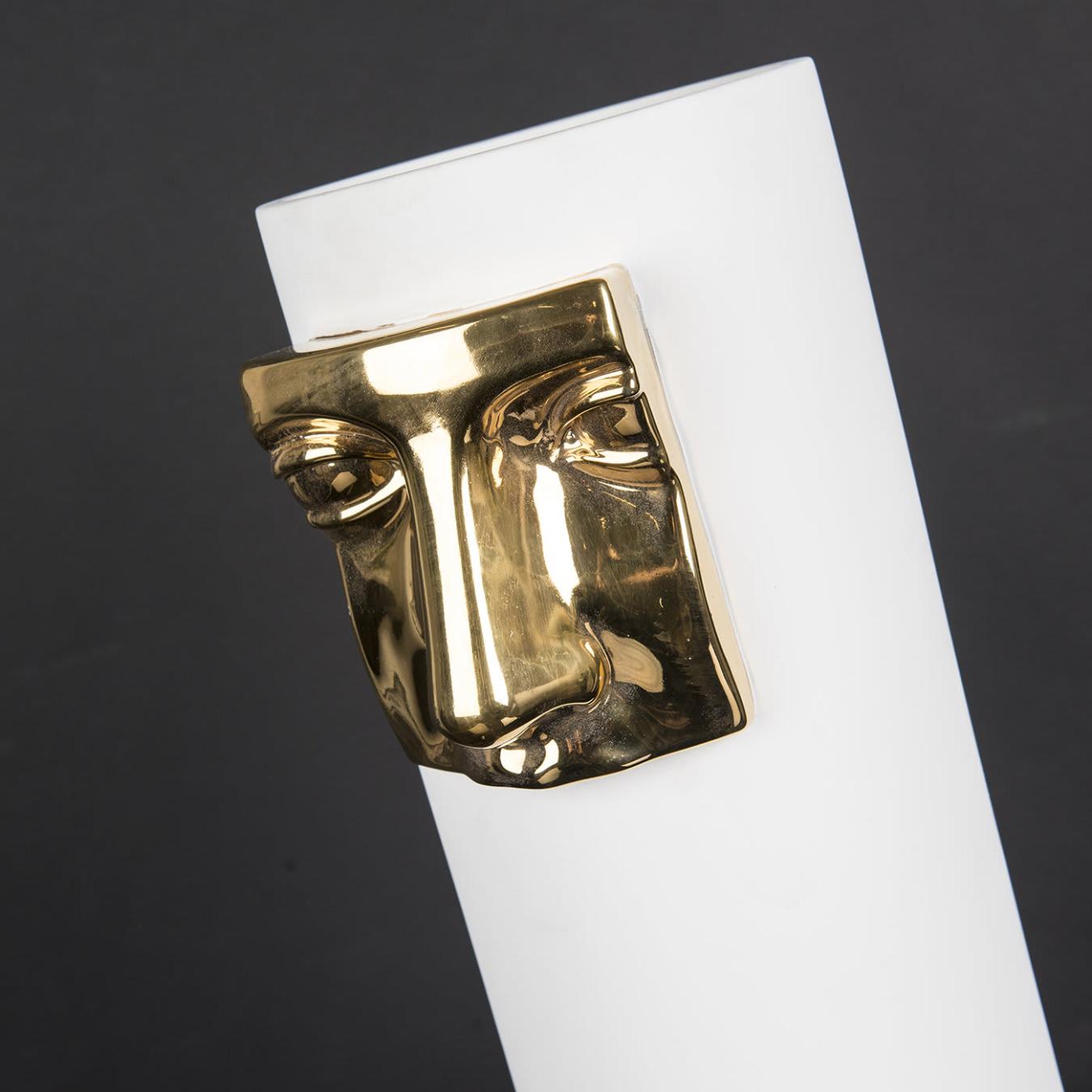 Giunone Nose Sculpted Vase