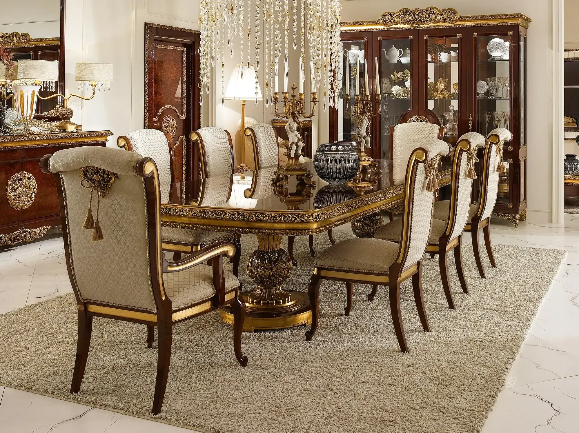 Elegance Classic Dining Table | Configuration: Expandable