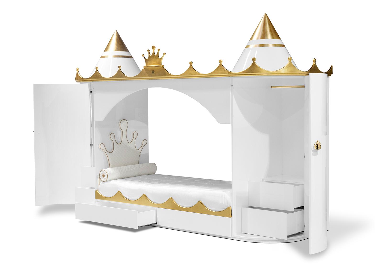 Grand Castle Bed
