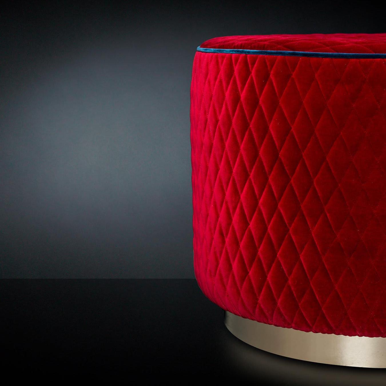 Kidman Red Pouf