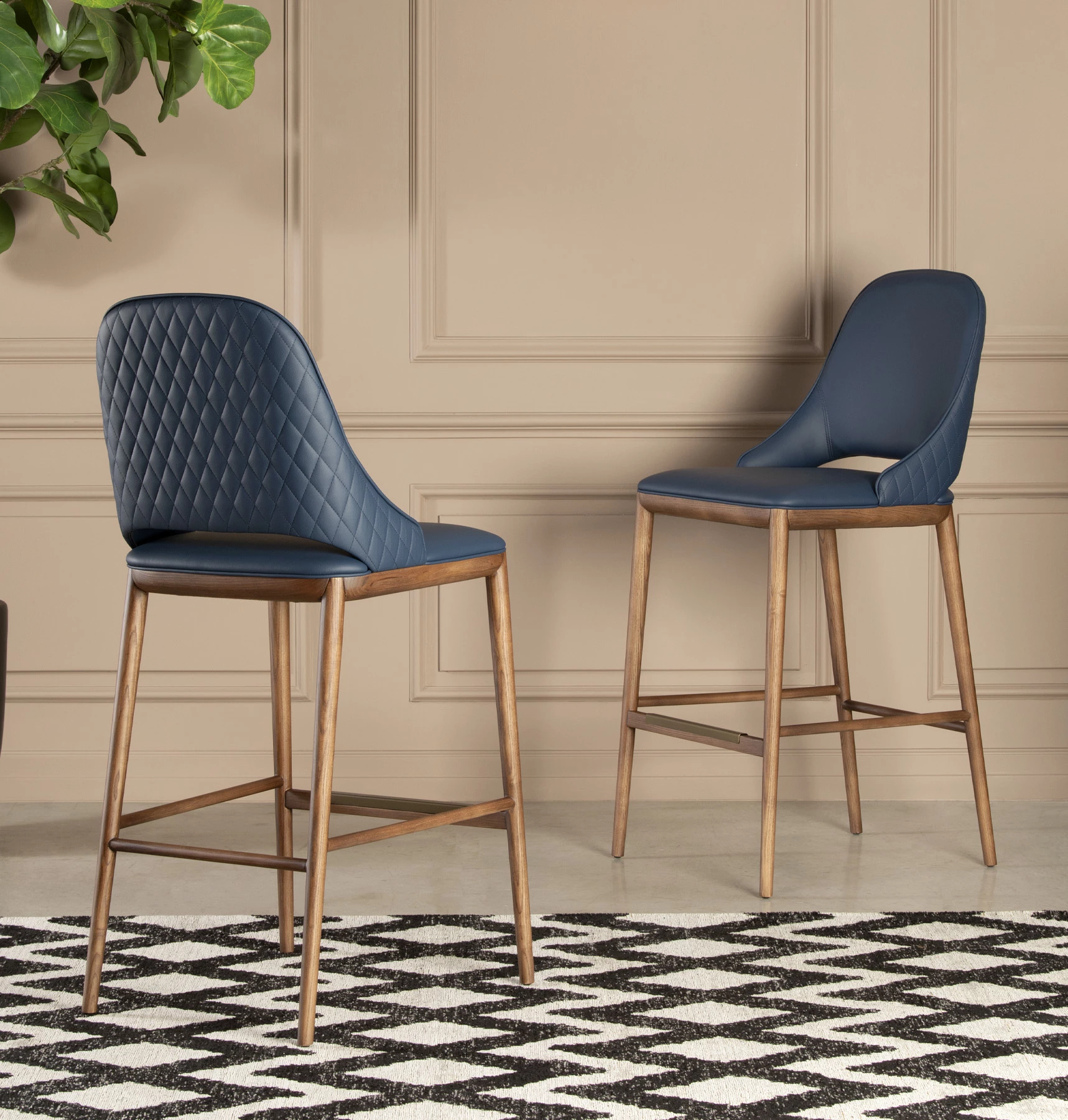 Malva Élite Modern Bar Stool