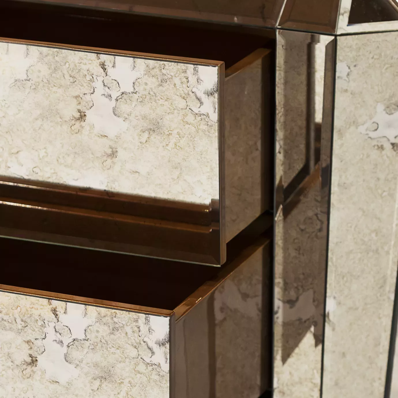 Tamaris 3 Drawers Bedside Table