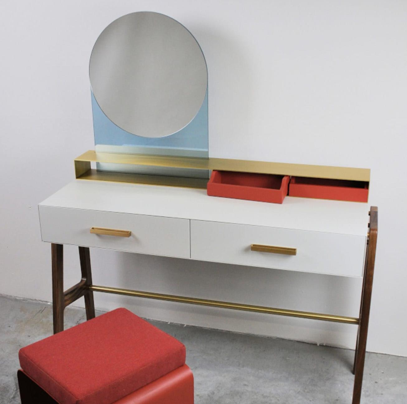 Premium Dressing Table with Mirror