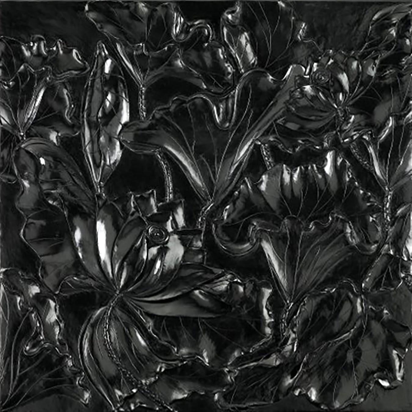 Lotus Obice Large Sculpted Vase