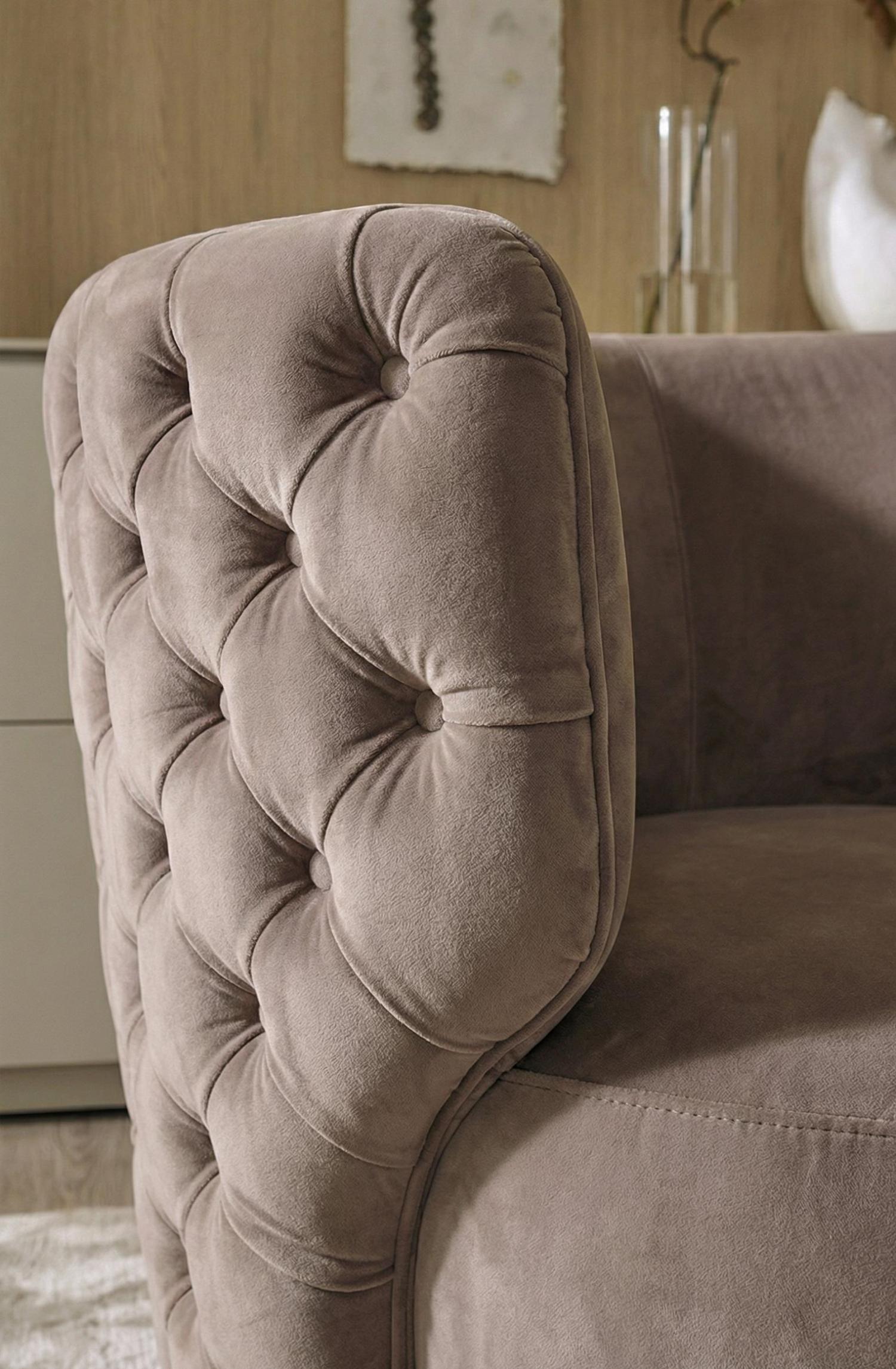 Seattle Lounge Armchair