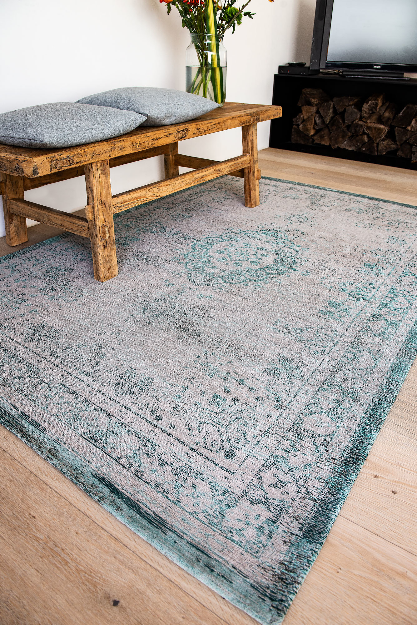 Vintage Style Jade Oyster Rug 8259