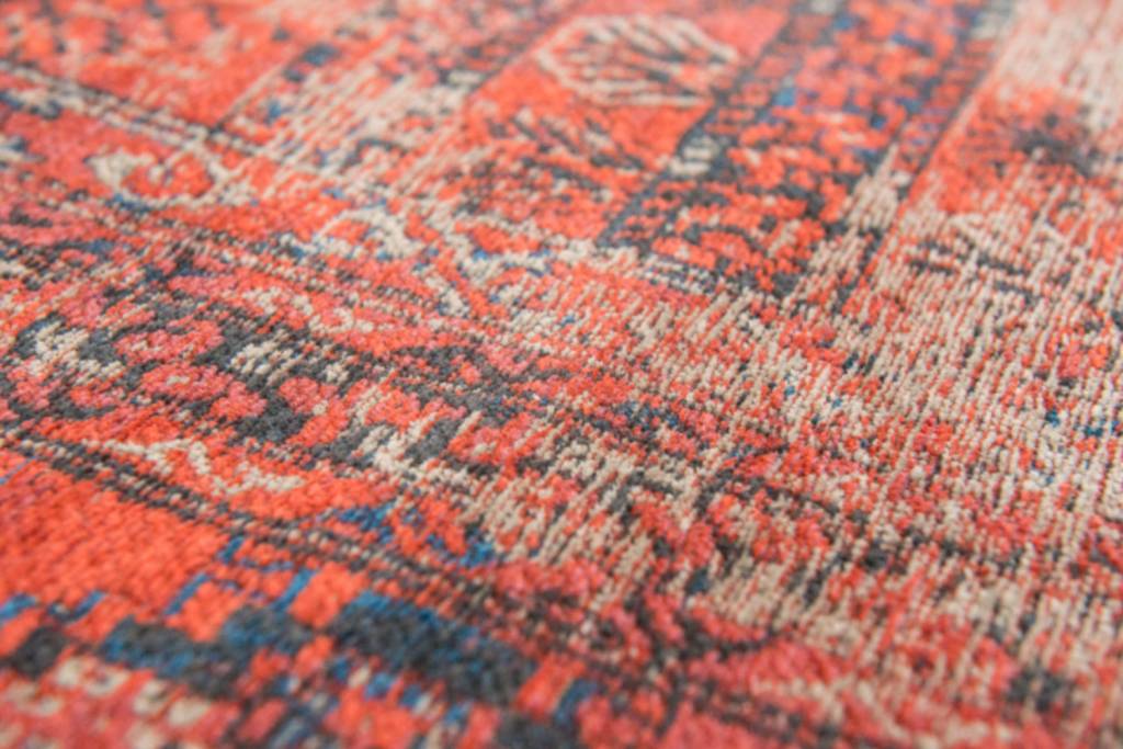 8719 7-8-2 Red Rug