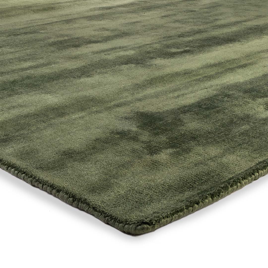 Trendy Shiny Tartan Rug