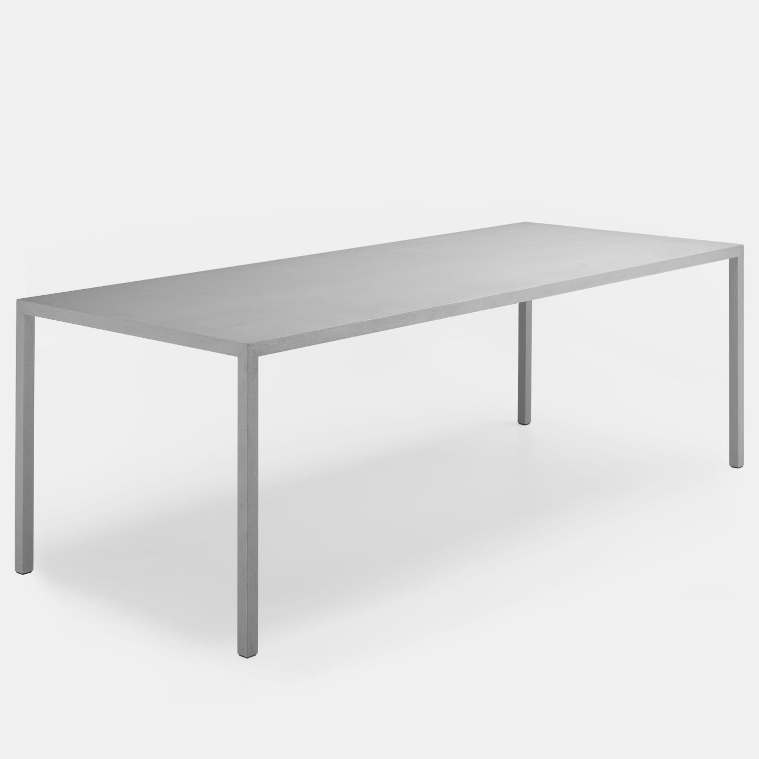 Tense Stone Table | Colour: Reconstructed Stone White Calce X131