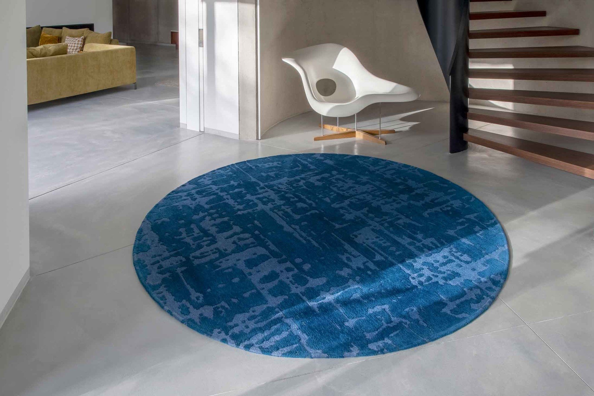 Suarez Blue 9250 Round Rug