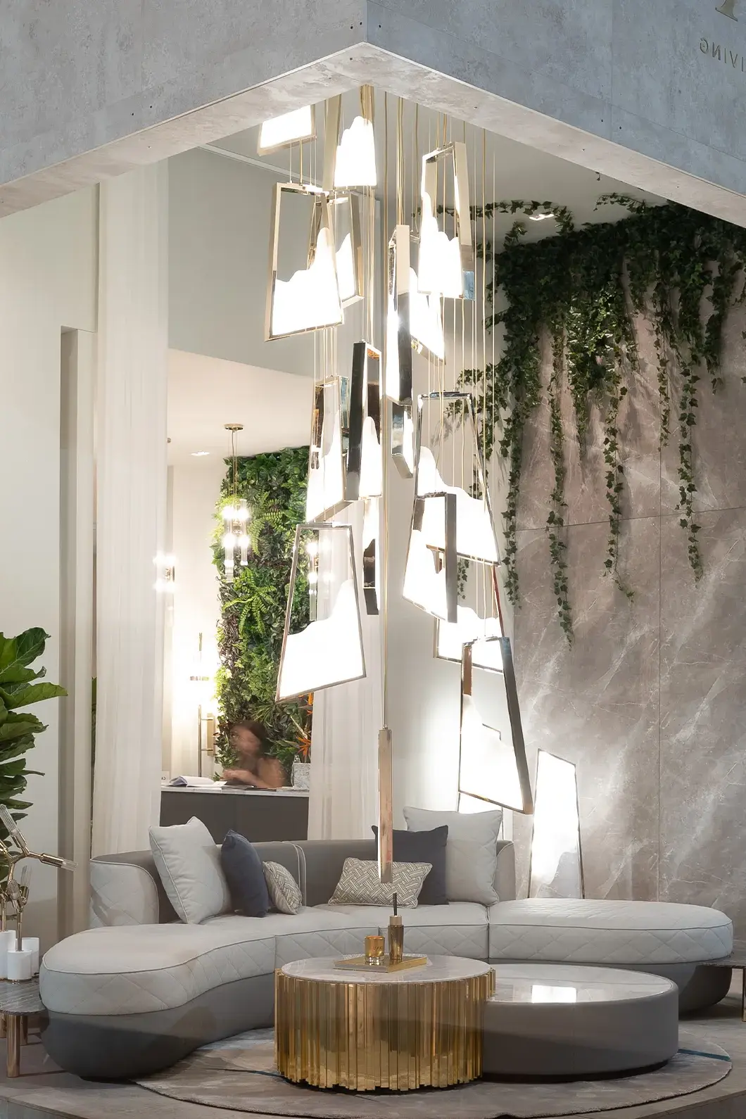 Majestic Aura Chandelier - 14