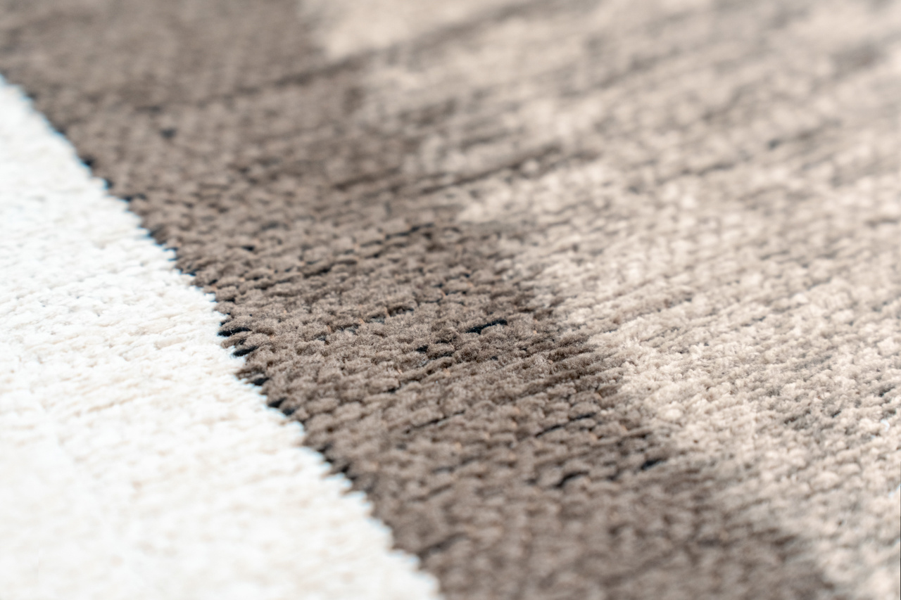 Brush Mastic Rug