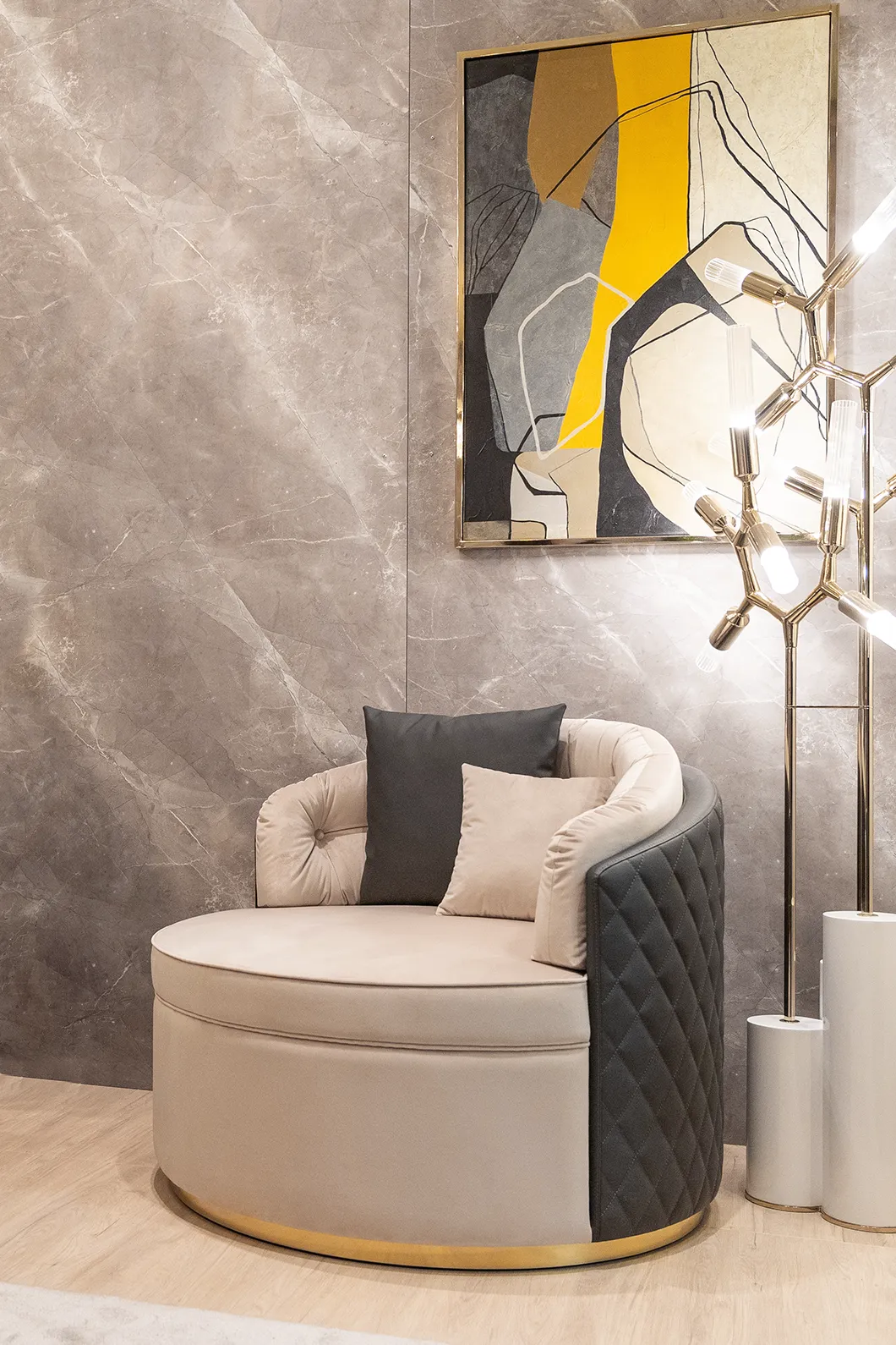 Deluxe XL Armchair