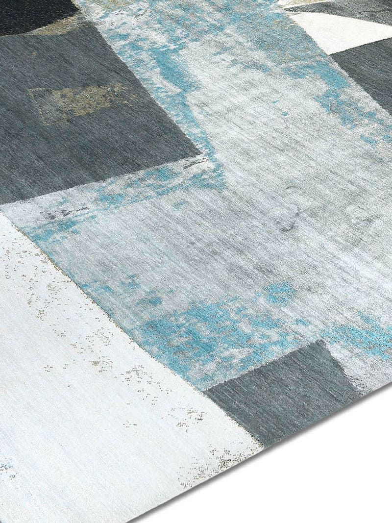 Green Rust Hand-Woven Rug