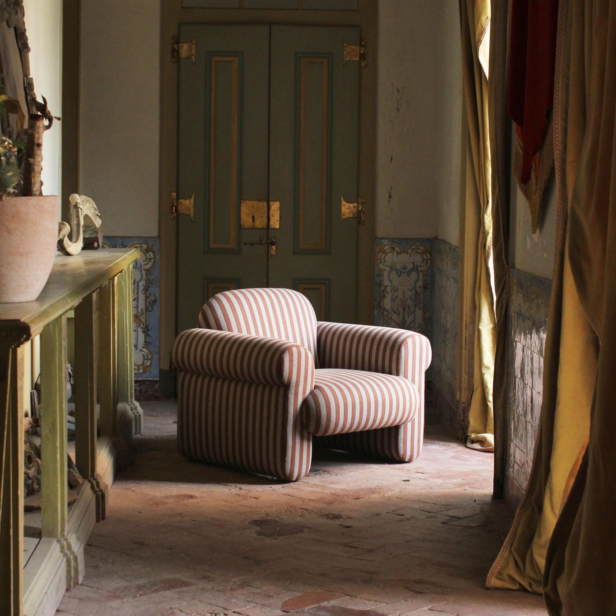 Oscar Mid-Century Armchair - 1