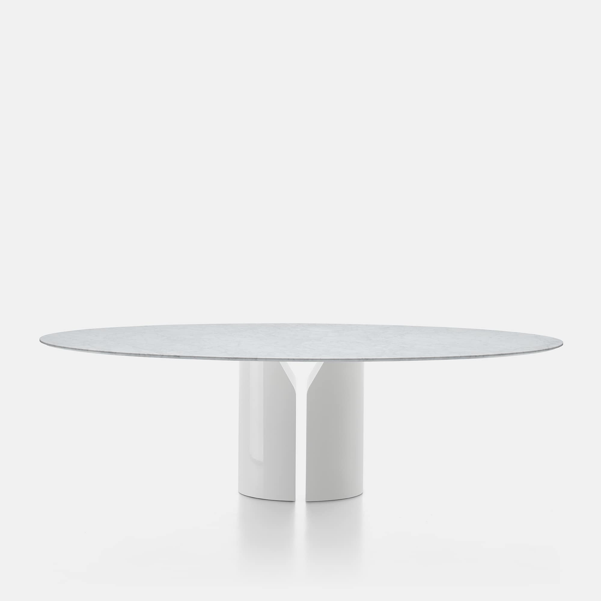 NVL Table | Structure: Matt Lacquered - Black | Tabletop: Matt Lacquered - Black