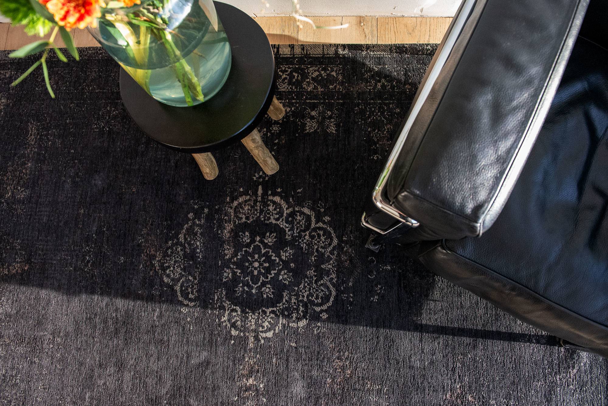 Vintage Style Rug Mineral Black 8263