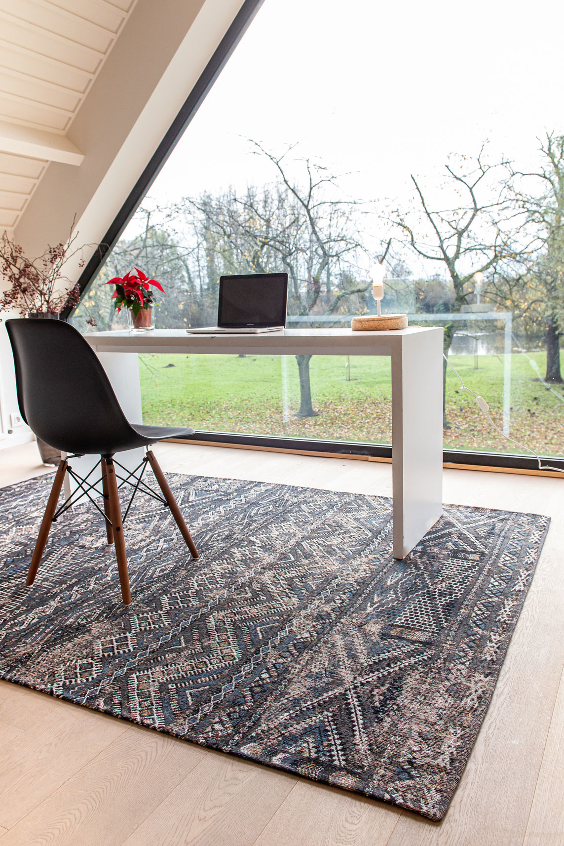 Black Rabat 9113 Rug