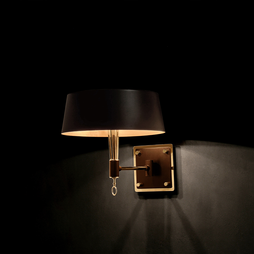 Legend Wall Lamp