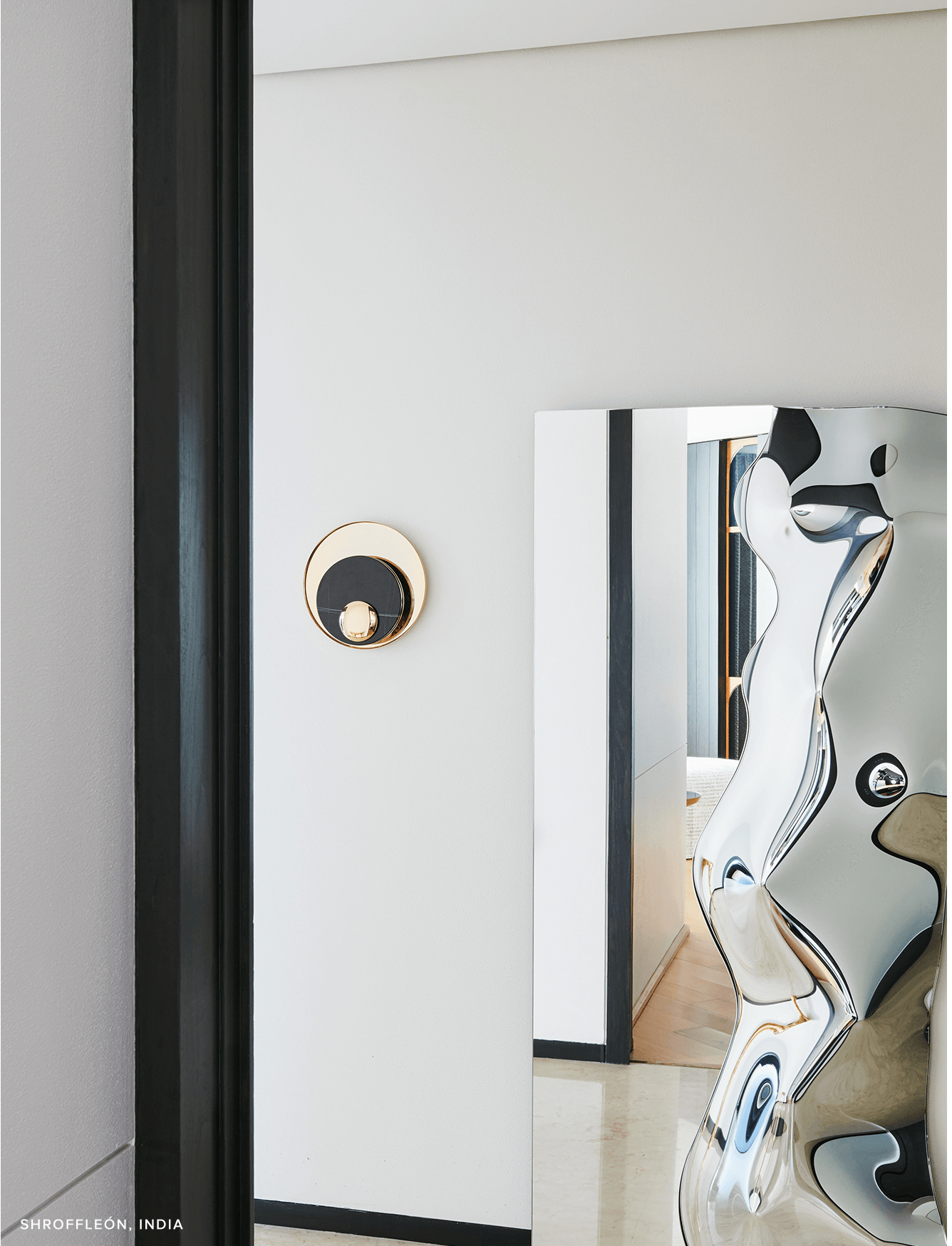 Evolution Contemporary Wall Light