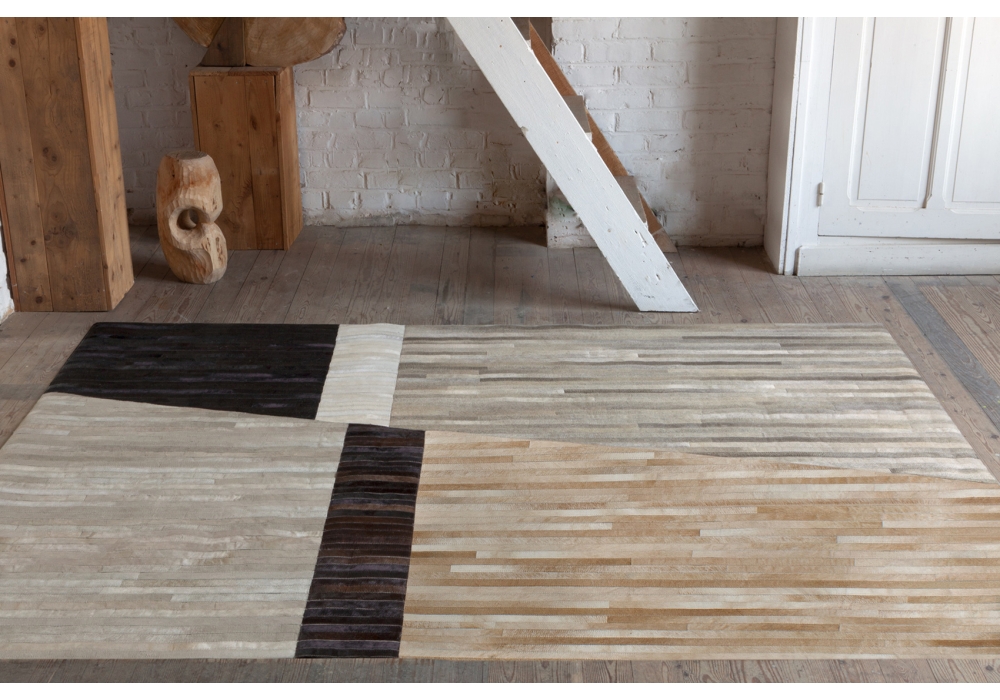 Camp Hill Cowhide Rug | Size: 300 x 400 cm