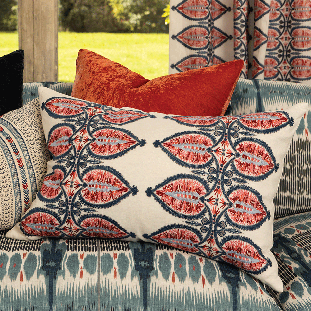 Montacute Rouge 60 × 40 Cushion