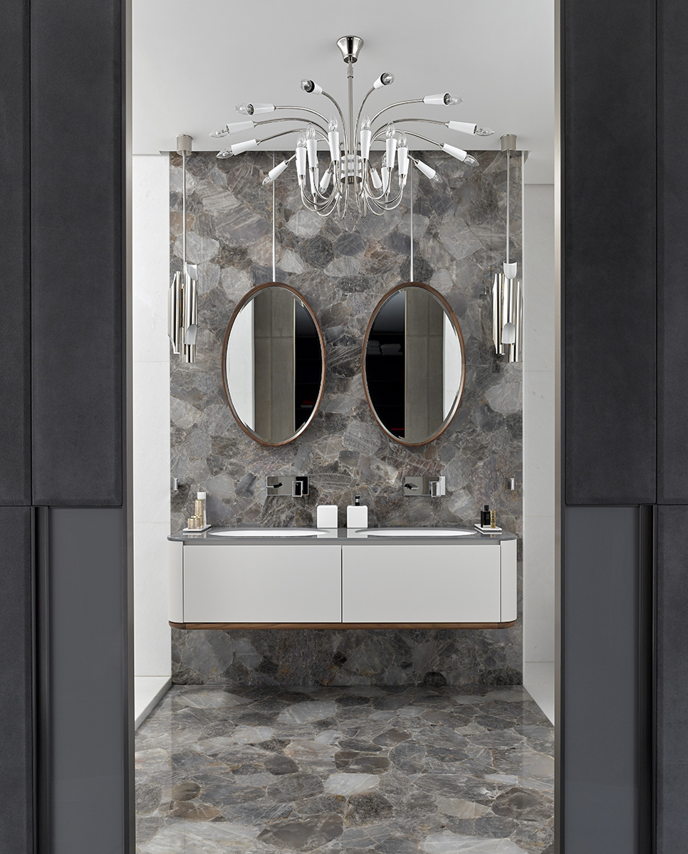 Prima Donna Suspension Lamp