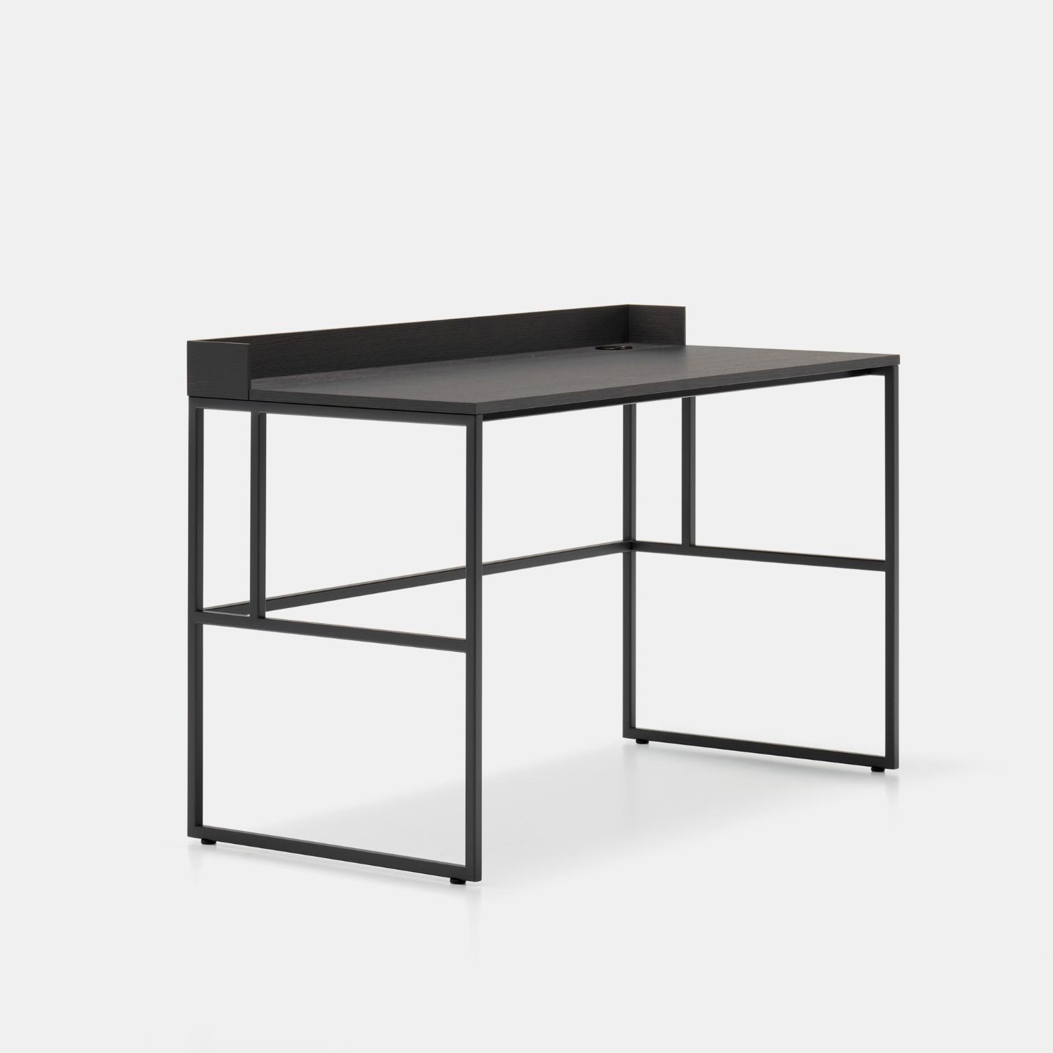 Venti Home Light Table | Structure: Matt Painted Lead Black X138 | Tabletop: Canaletto Walnut
