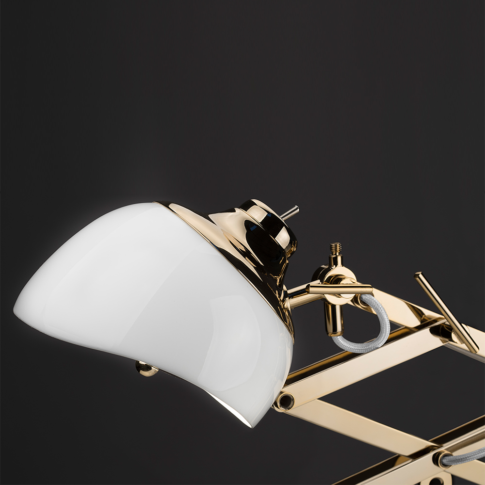 William Table Lamp