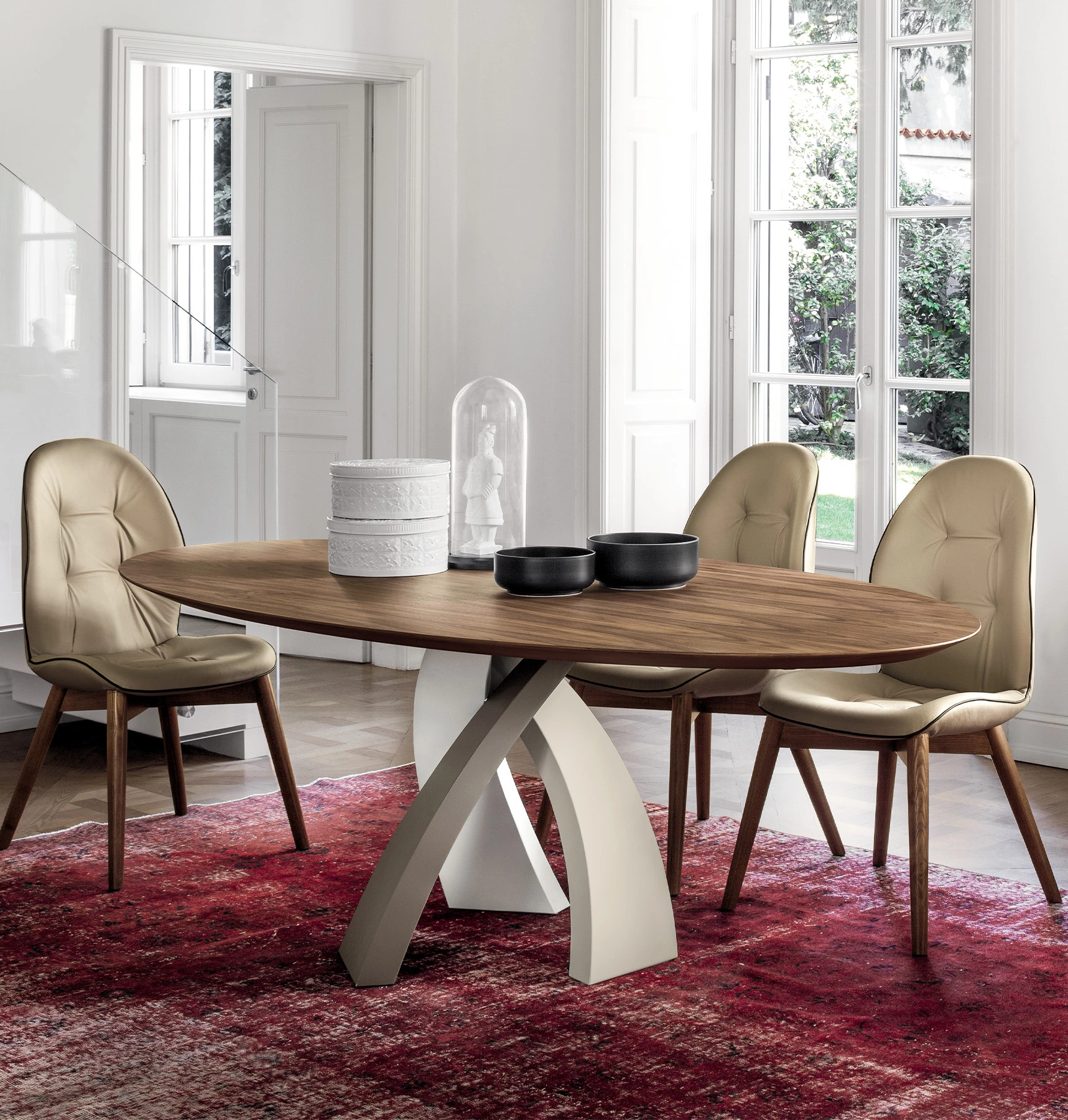 Eliseo Table - 1