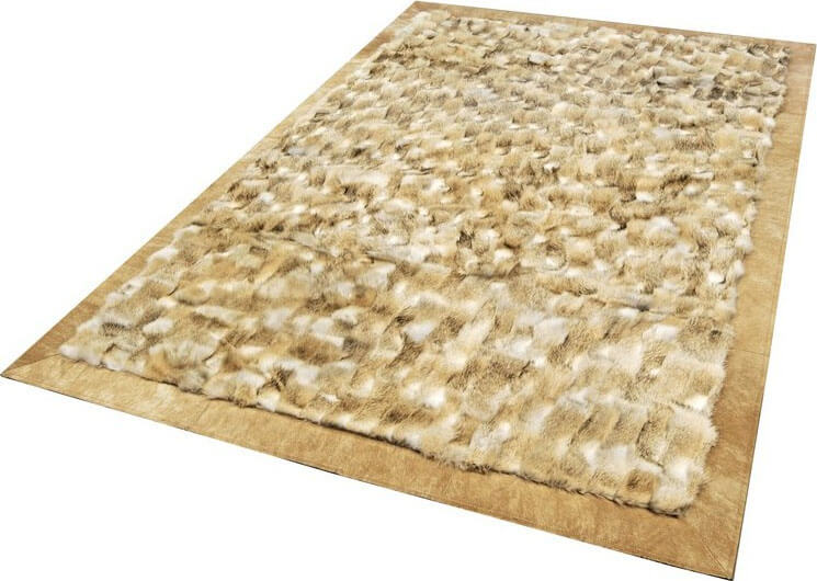 Wolf 810 Fur Rug