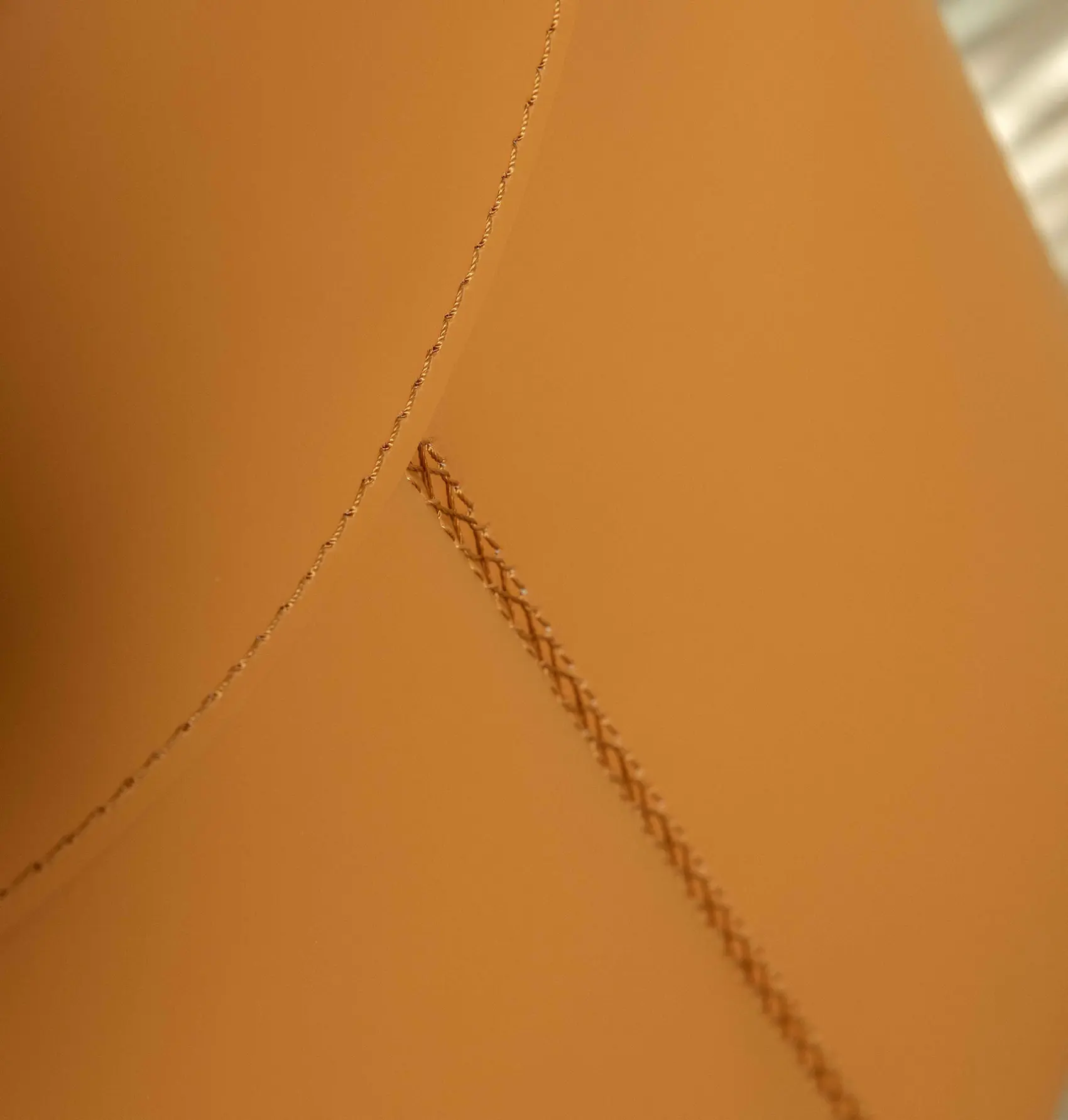 Lisa Cuoio Signature Chair