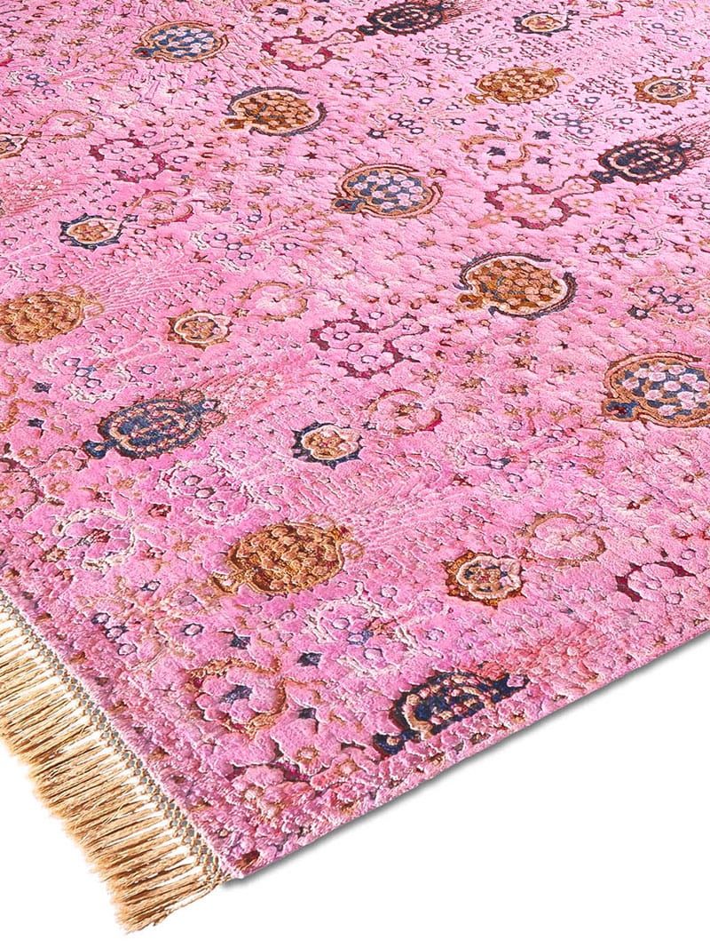 Isfahan Light Pink Handmade Luxury Rug