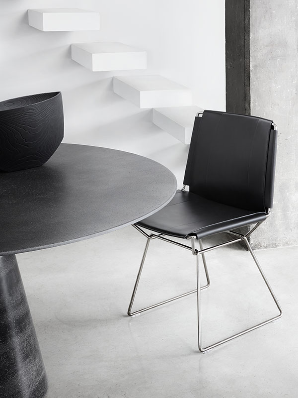 Rock Indoor / Outdoor Table ☞ Structure: Cement Anthracite X081 ☞ Top: Matt Lacquered Graphite Grey X082 ☞ Dimensions: Ø 120 cm