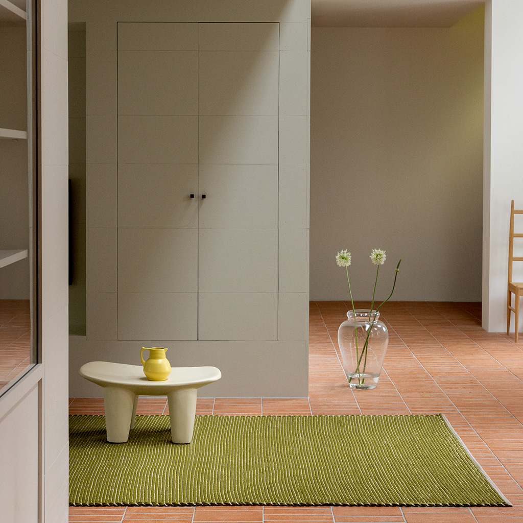 Frame Leaf Rug