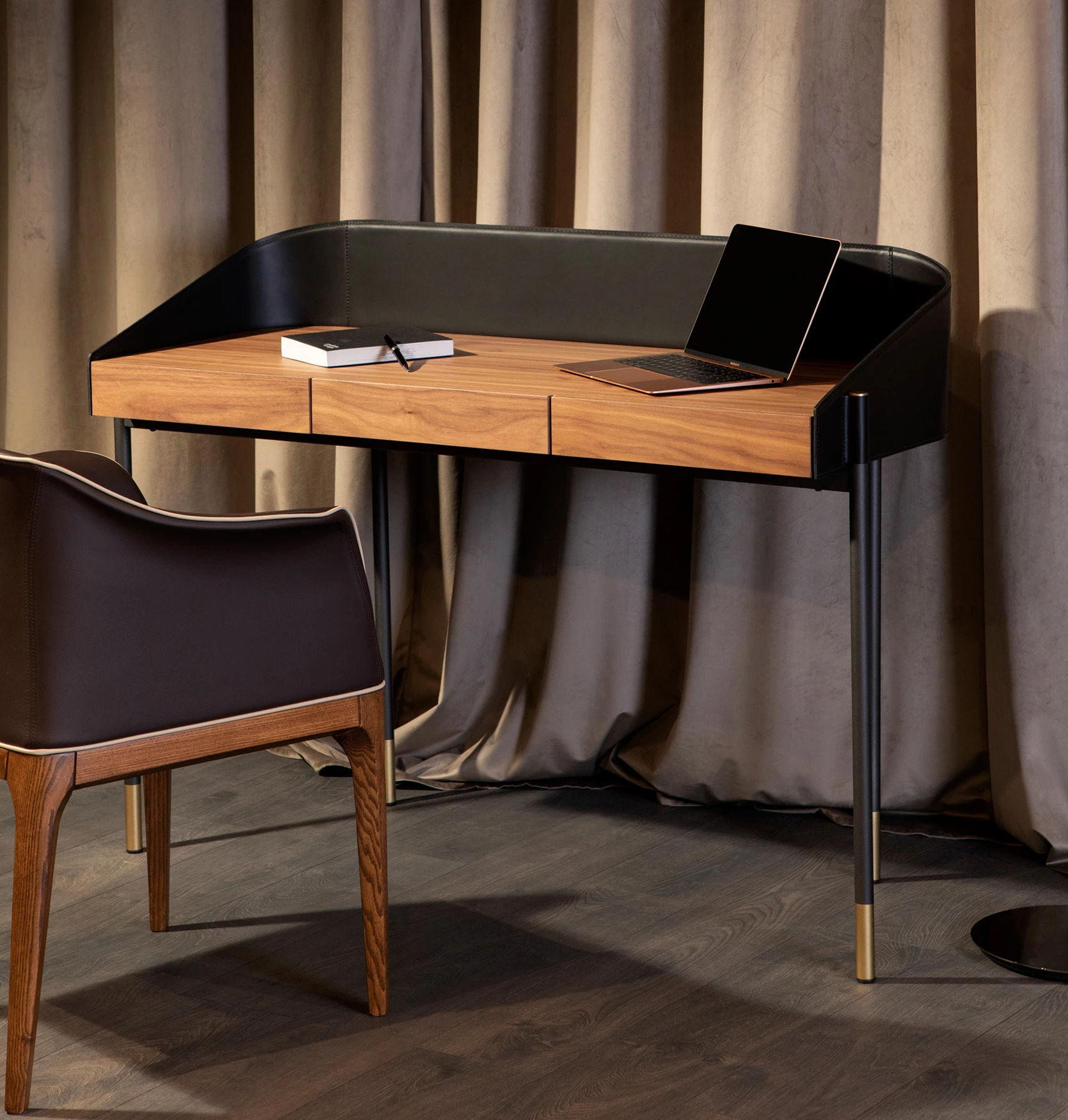 Ledor Writing Desk - 1