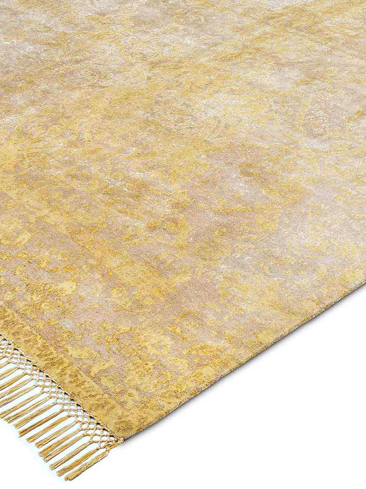 White Gold Luxury Rug