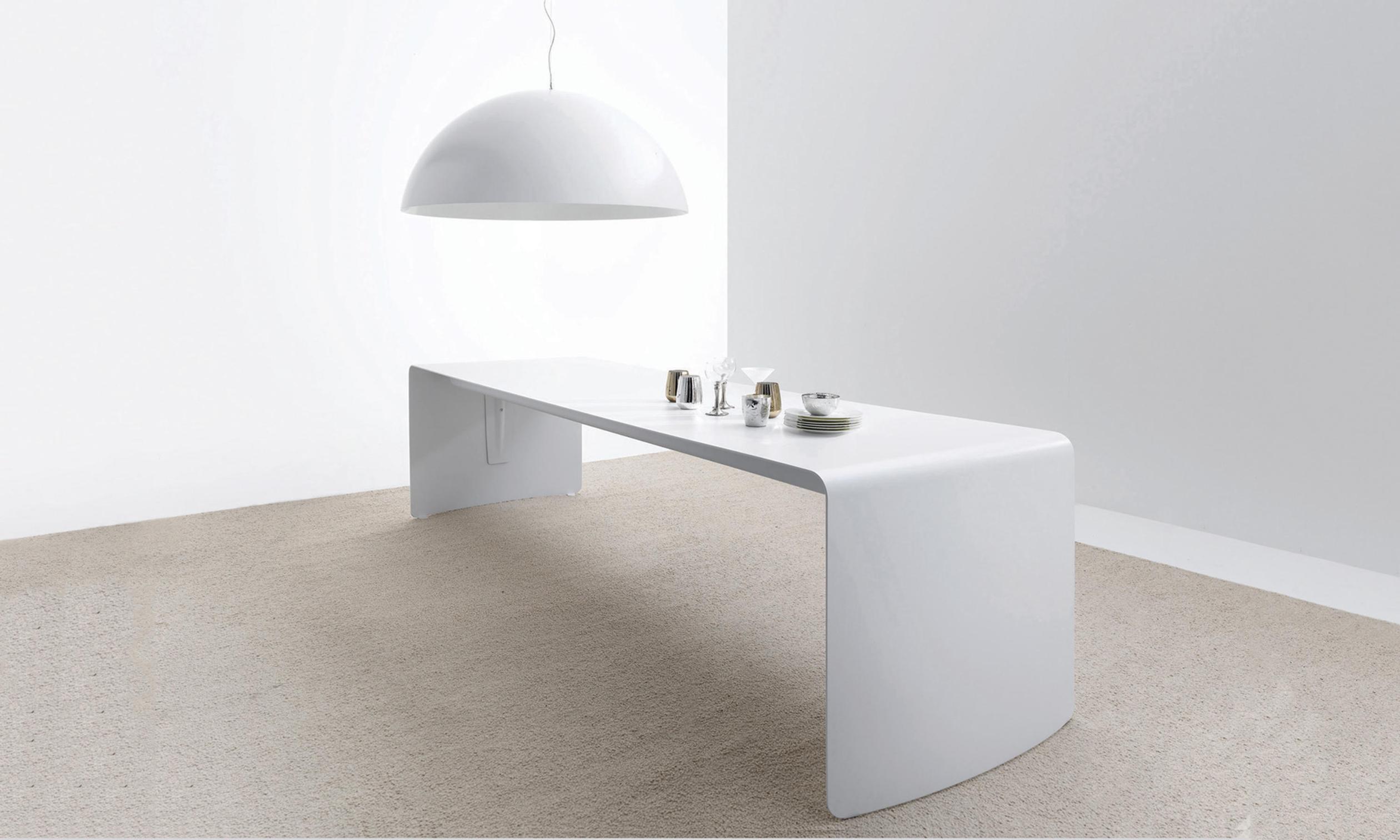 La Grande Table | Colour: Gloss Painted White X060 | Dimensions: 90 x 280 cm