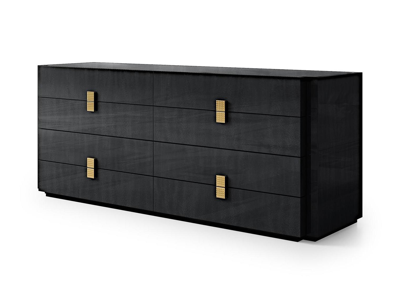 Secret Love 8-Drawer Chest of Drawers