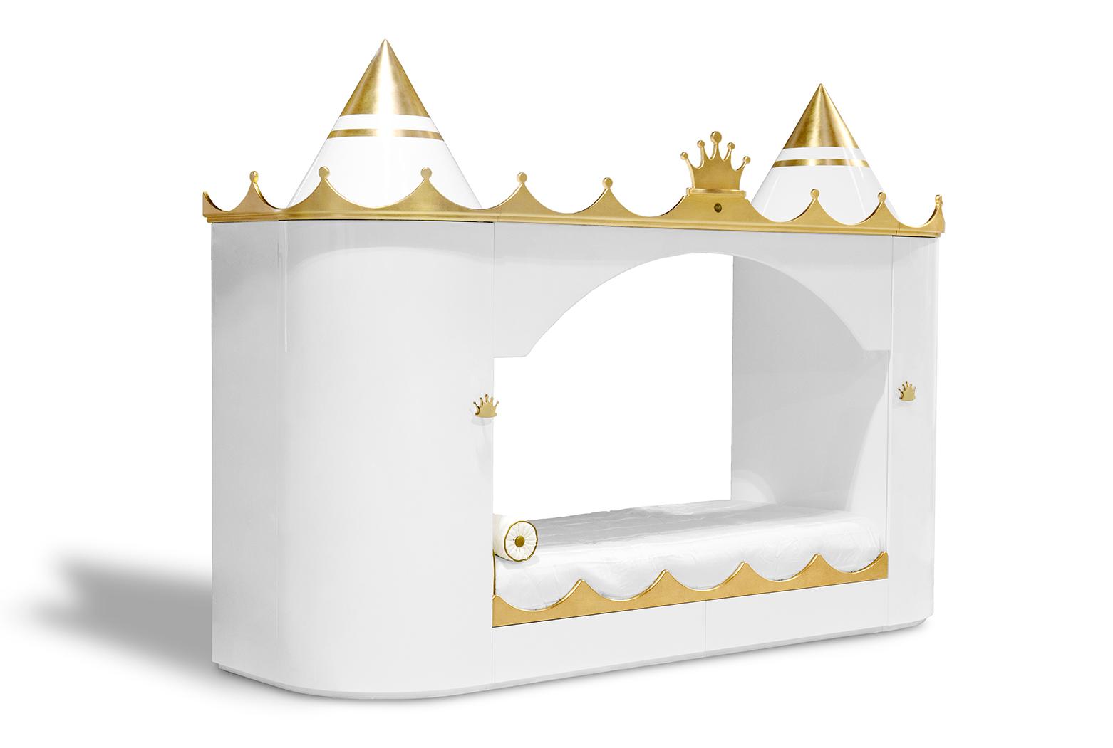 Grand Castle Bed