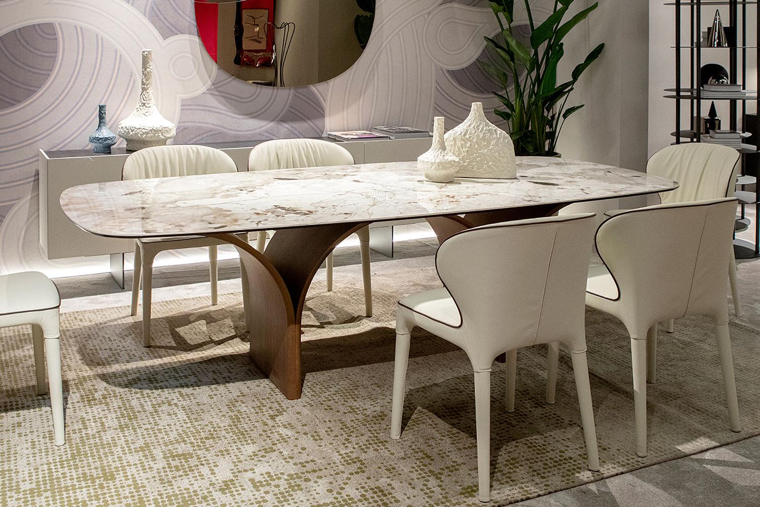 Arco Table