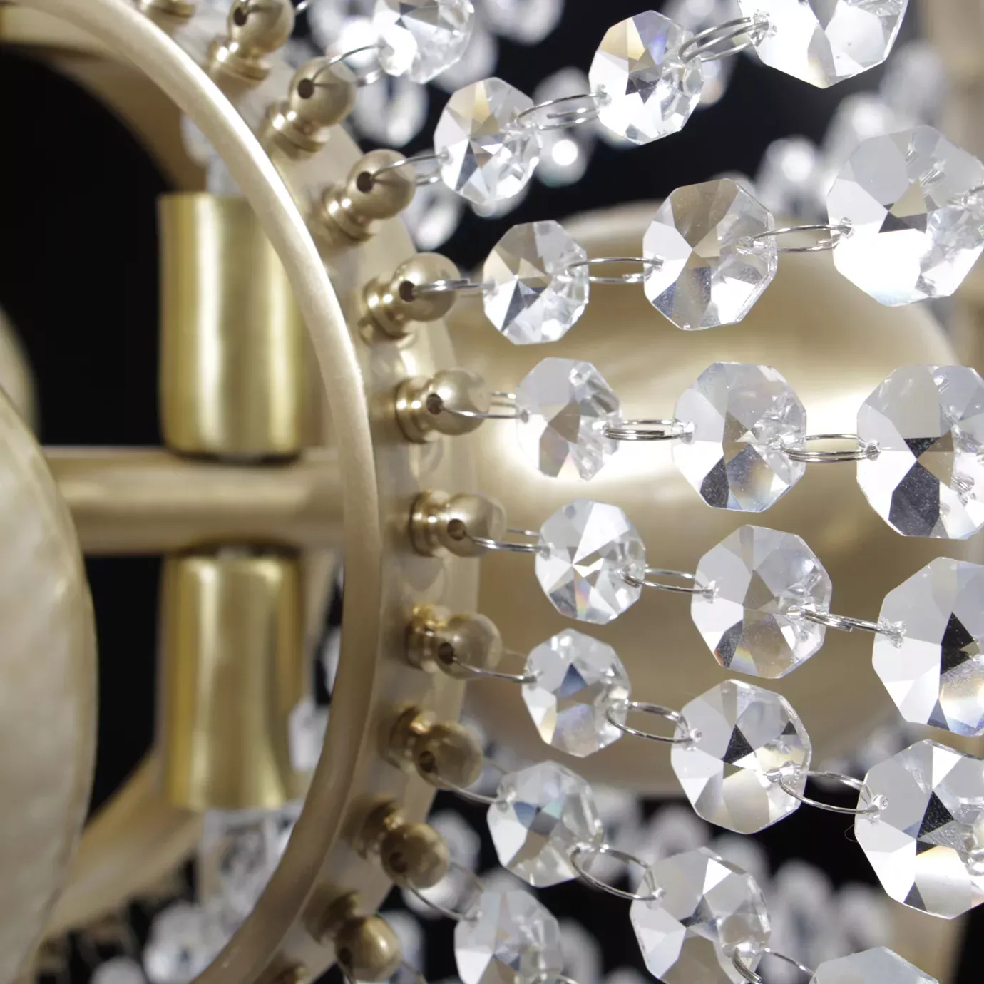 Roxane Chandelier