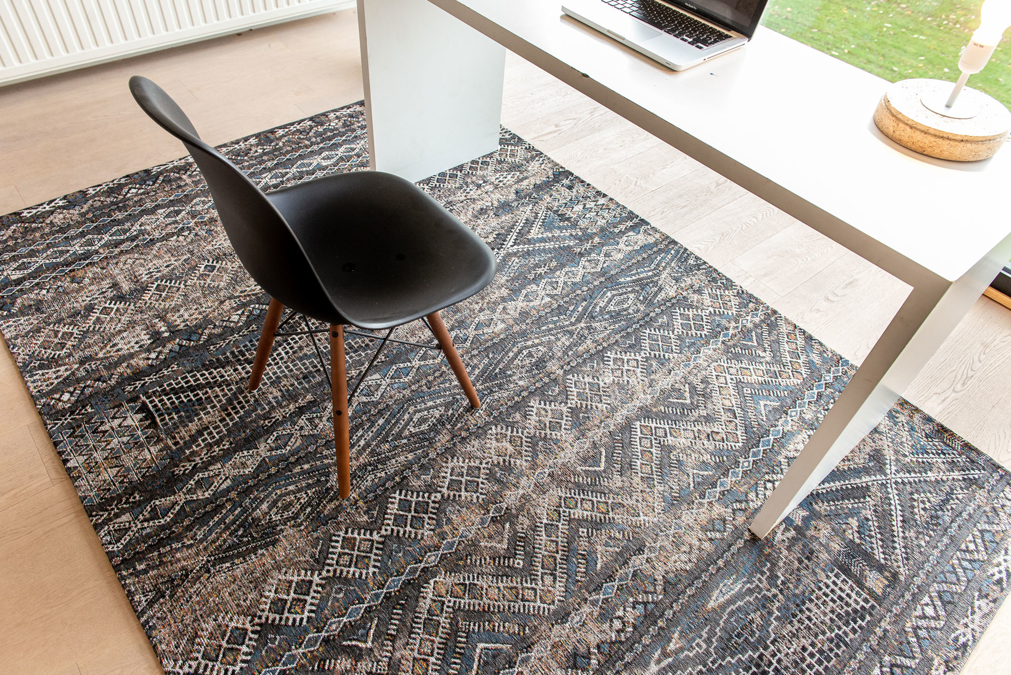 Black Rabat 9113 Rug