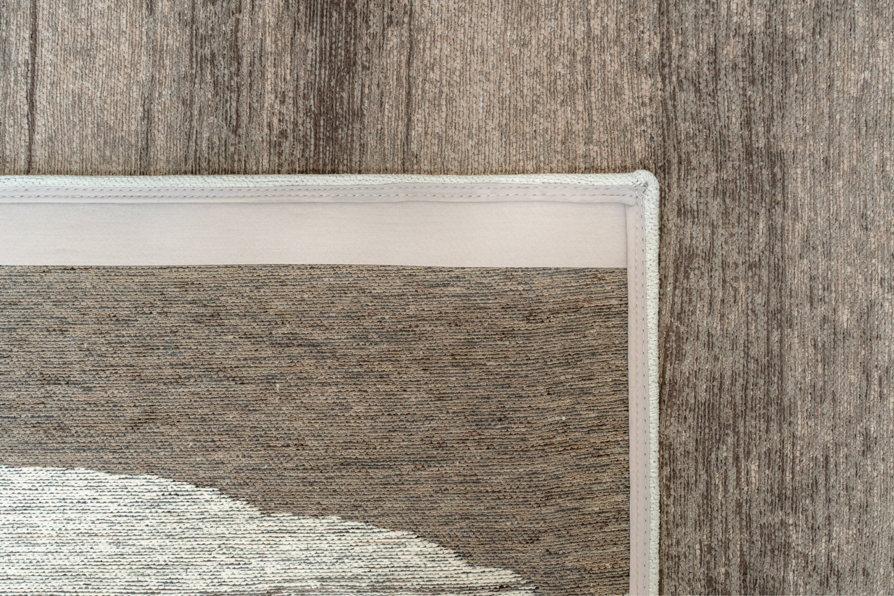 Brush Mastic Rug