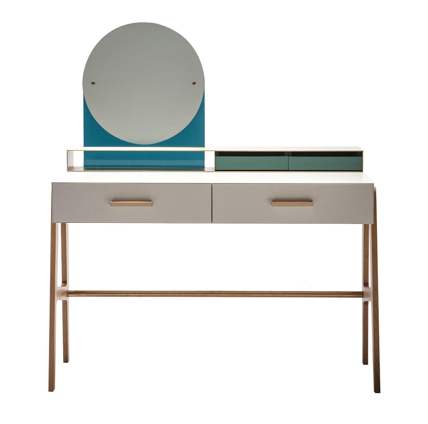 Elegant Dressing Table with Mirror