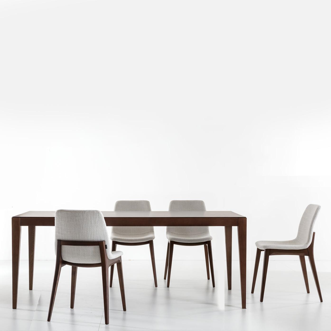 Dominique Extendable Table