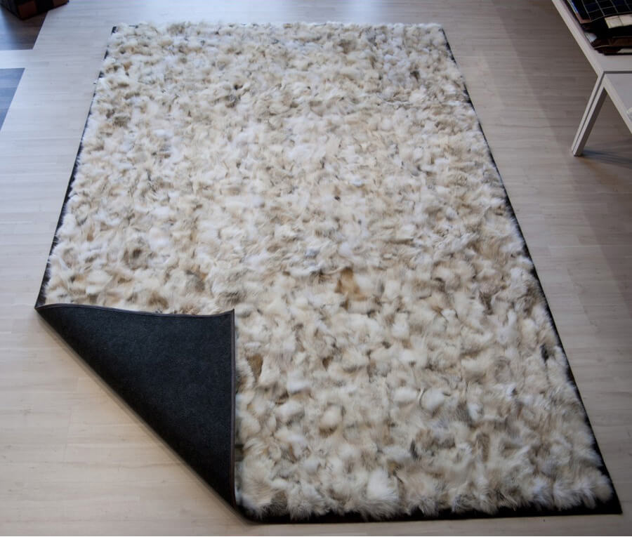 Wolf 840 Fur Rug