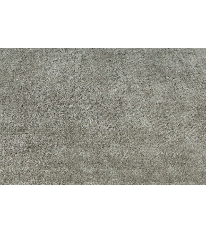 Beekman Rug | Colour: Gray | Size: 250 x 350 cm